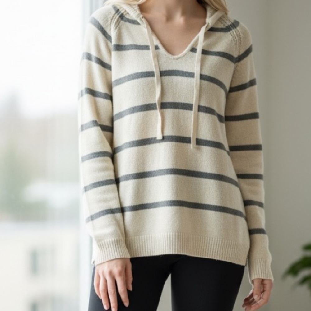 GAP Striped Knit Tunic Sweater Beige Gray Drawstring Neck Pullover Size M - Picture 2 of 9